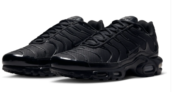 Nike Air Max Plus 'Triple Black' | Stealth in Motion 604133-050