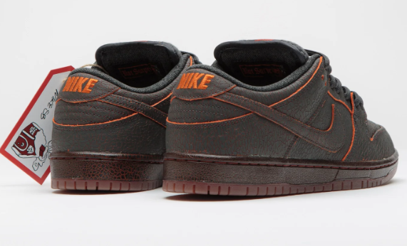 Nike SB Dunk Low Pro Premium 'Krampus' | Dark Holiday Energy
