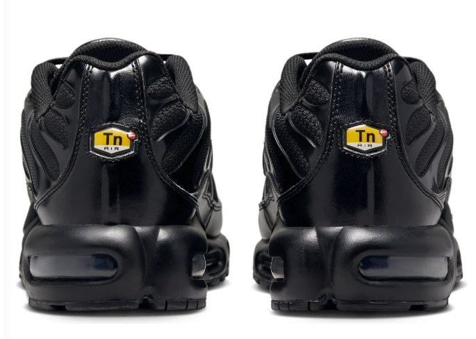 Nike Air Max Plus 'Triple Black' | Stealth in Motion 604133-050